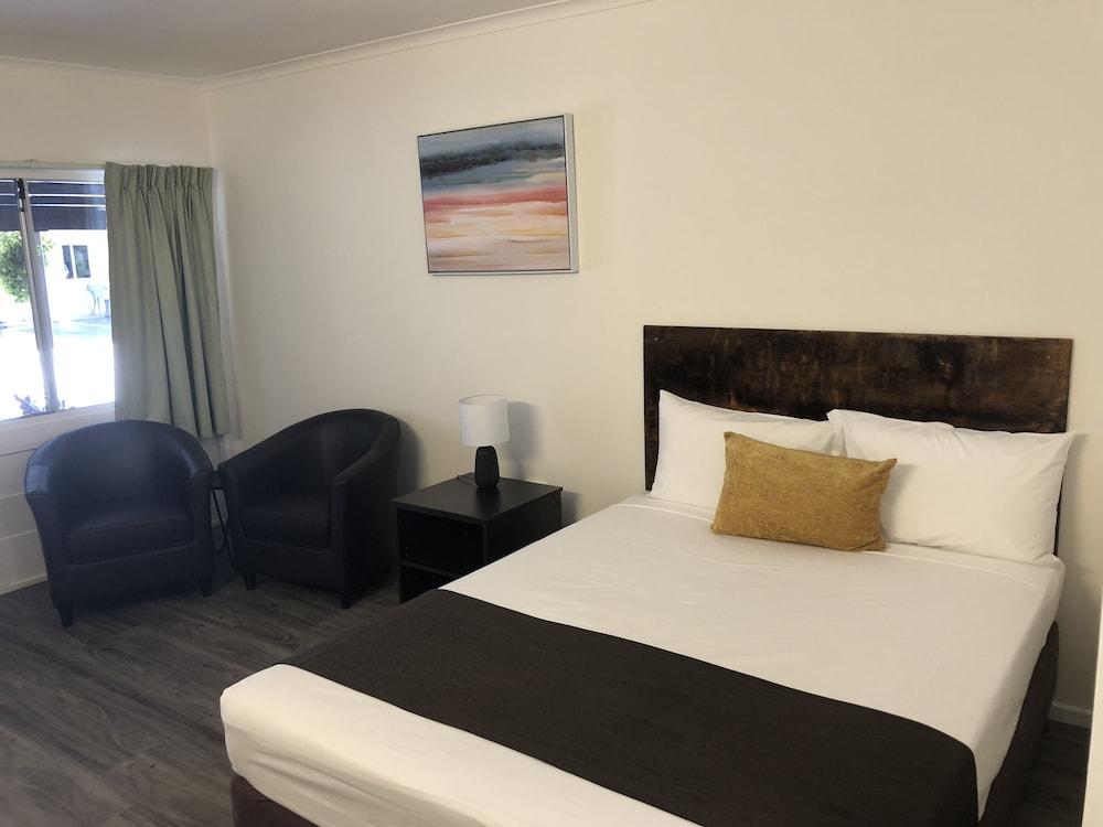 Coral Sands Motel Mackay Exterior photo