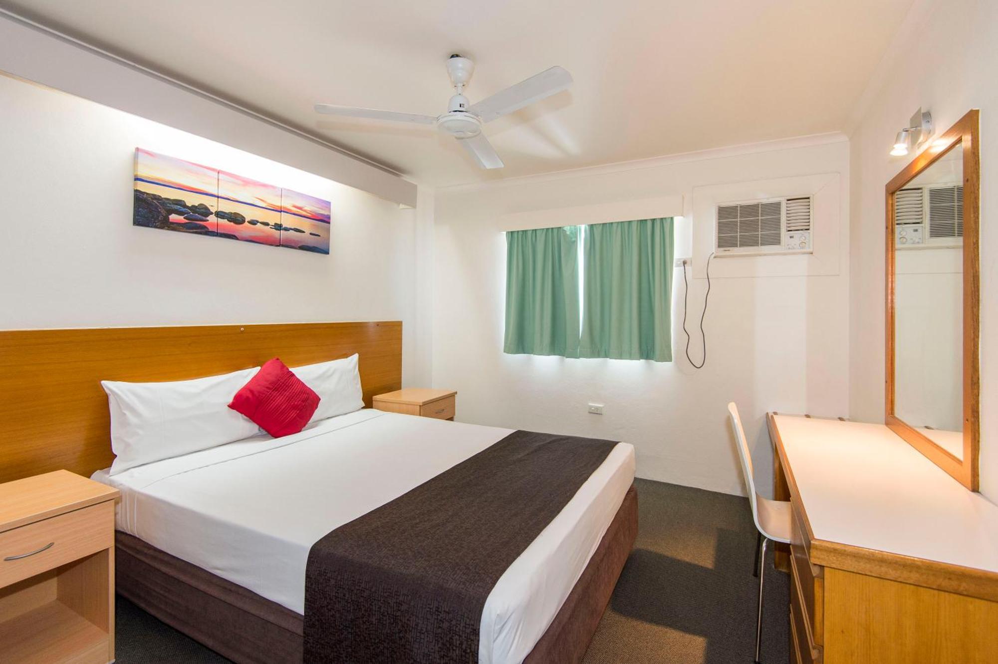 Coral Sands Motel Mackay Room photo