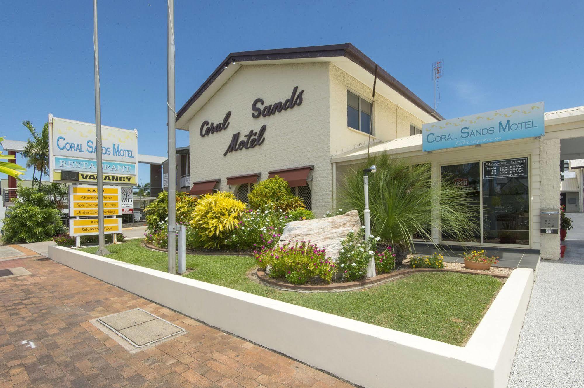 Coral Sands Motel Mackay Exterior photo