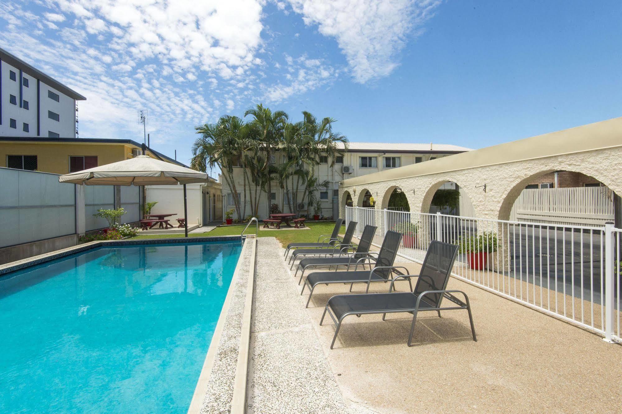 Coral Sands Motel Mackay Exterior photo